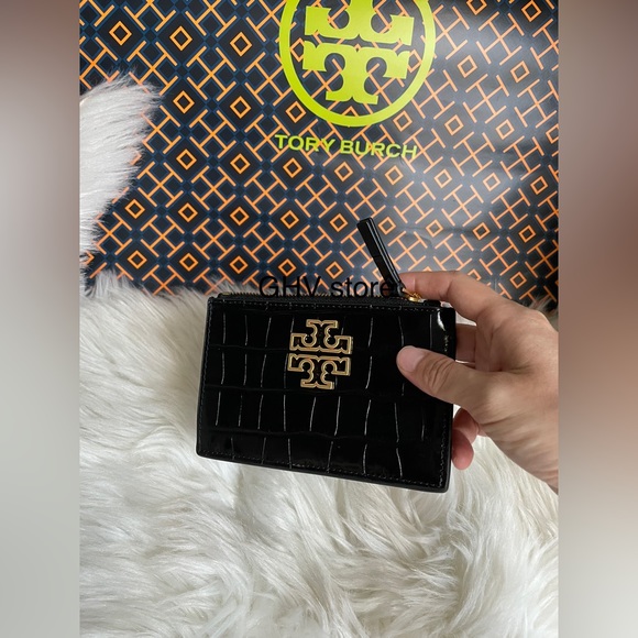 Tory Burch Britten Croc zip card case in Black - Picture 5 of 5